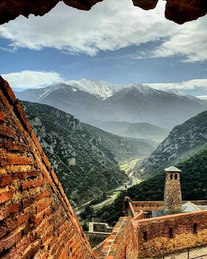 Maison Les Ramparts 孔夫朗自由城 外观 照片