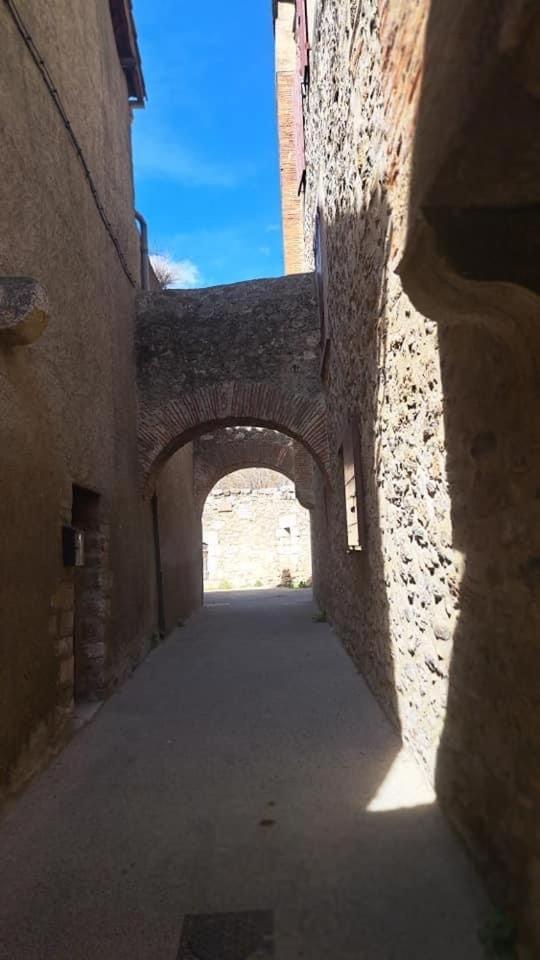 Maison Les Ramparts 孔夫朗自由城 外观 照片