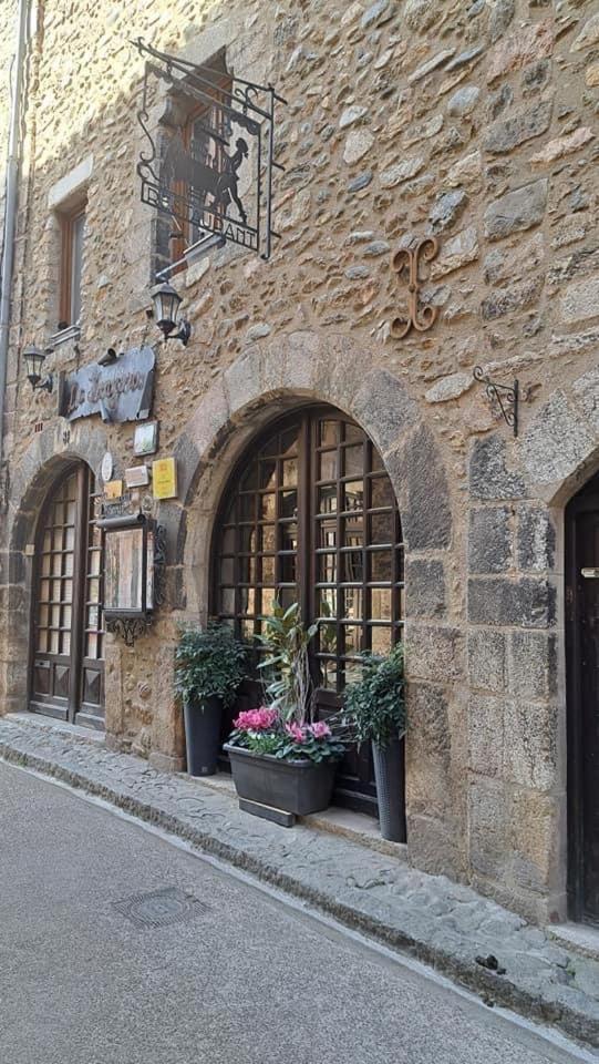 Maison Les Ramparts 孔夫朗自由城 外观 照片